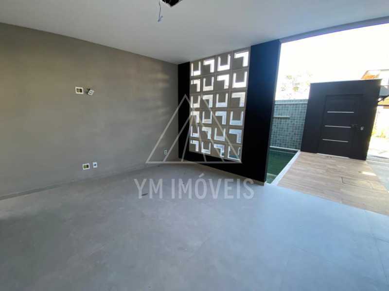1424_G1693837576