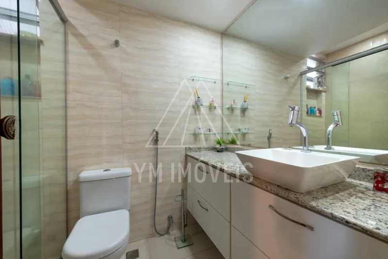 1875_G1715698333