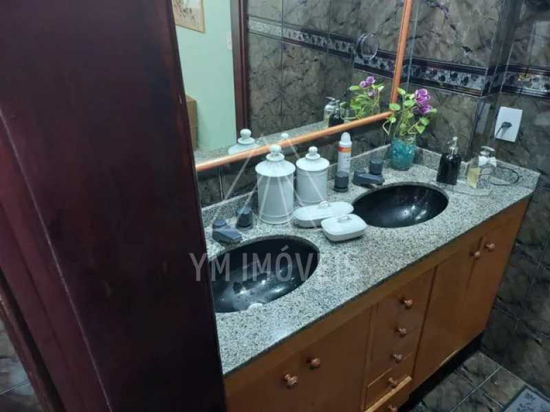 1921_G1716572511