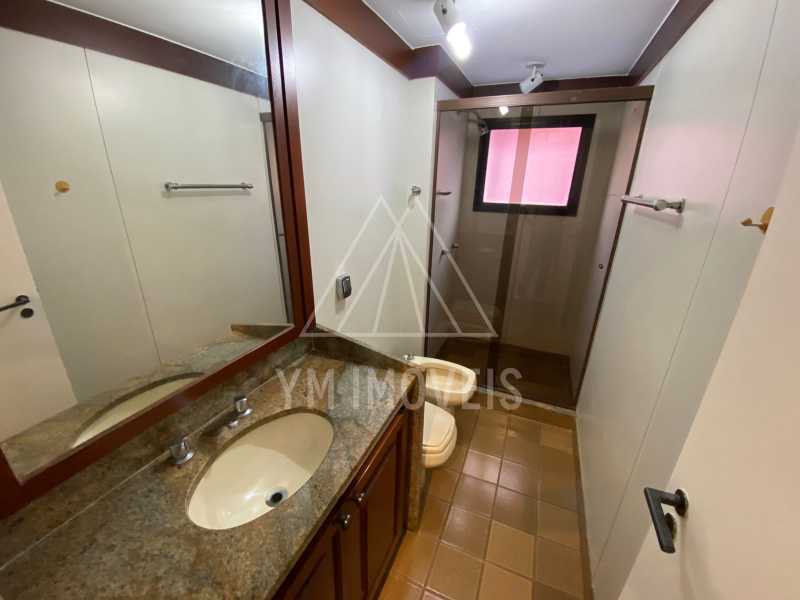 2109_G1724778130