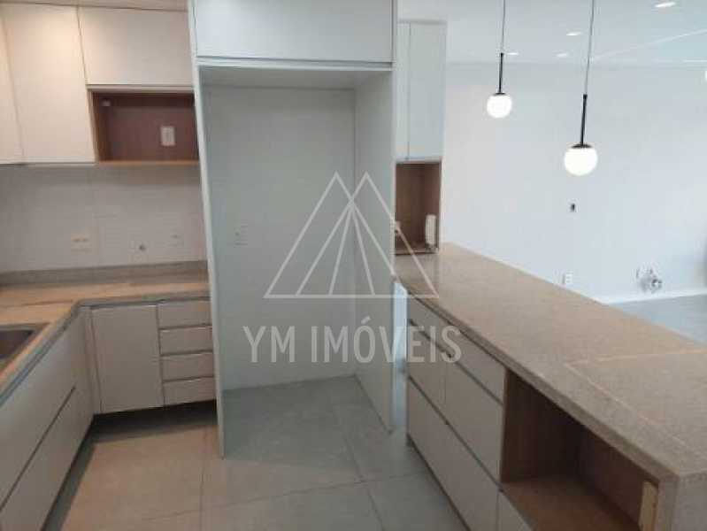 238_G1687435900